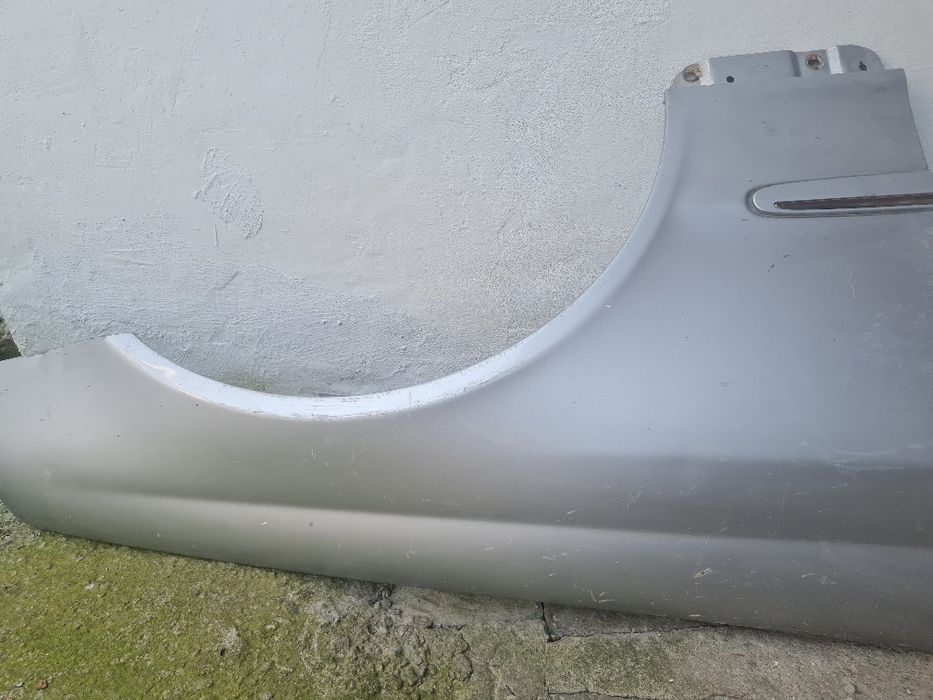 Aripa dreapta Mercedes Kompresor