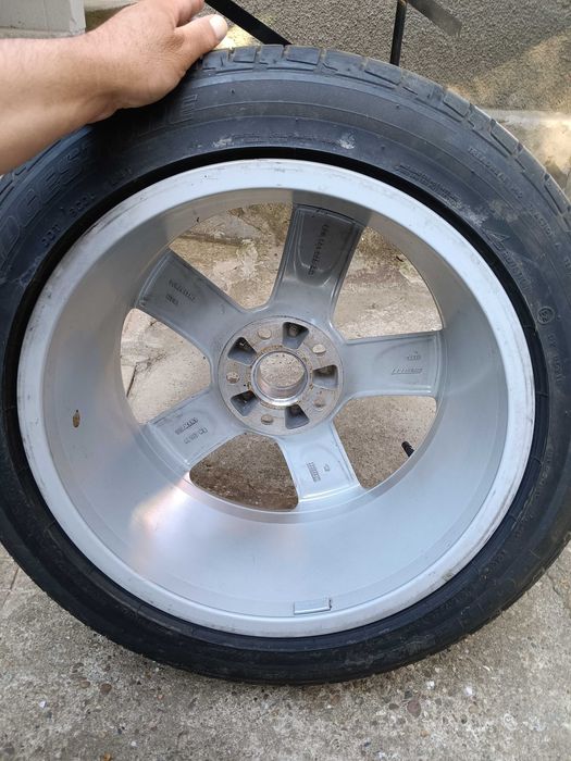 Продавам джанта с гума Bridgestone