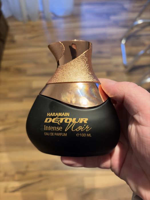 Parfum Detour Noir Intense