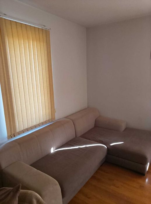 Ъглов диван - бежов