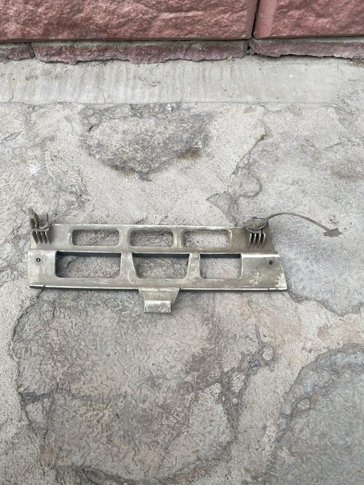 Продам на мерс коректор зеркал!