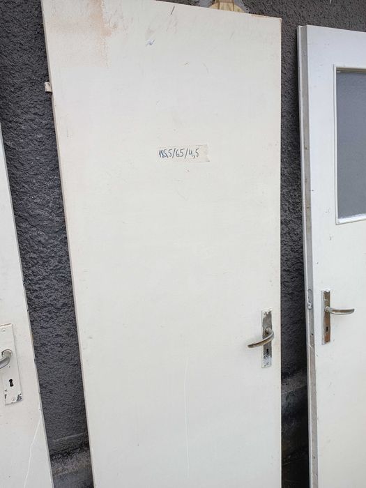 Фазерни и дървени врати