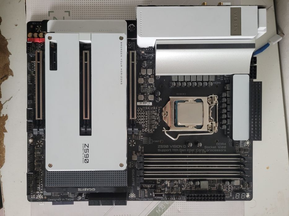 Intel core i9 11900es qvye