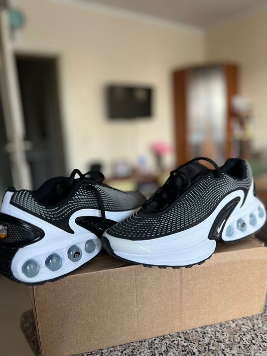 Маратонки Nike Air max DN