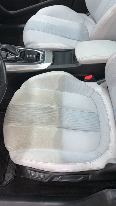 Curatare  canapele coltare fotolii  detailing  auto  AUTO INUNDATE