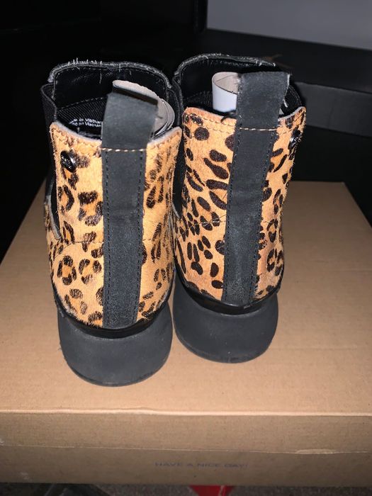 Обувки за момиче тип боти размер 33