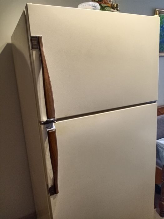 Продам холодильник в рабочем состоянии.