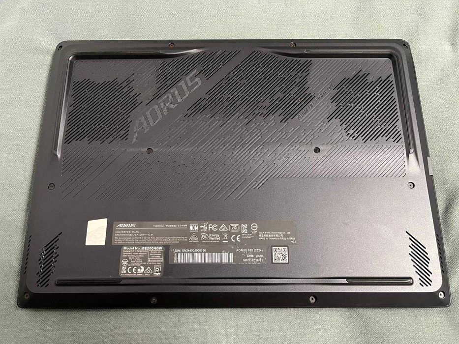 Laptop gaming GIGABYTE AORUS 16X ASG 2024, i9-14900HX, RTX 4070, DDR5 32GB