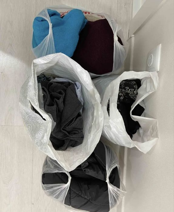 Продам пакет вещей