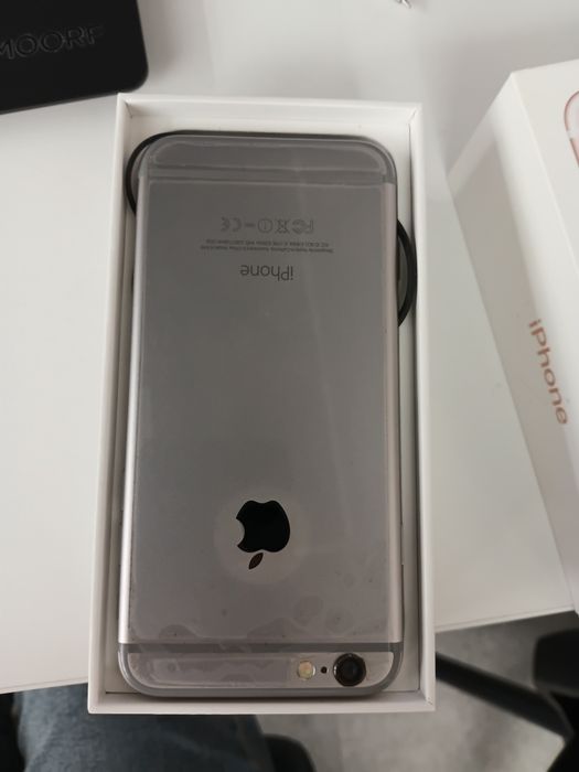 Айфон 6S в хорошем состоянии