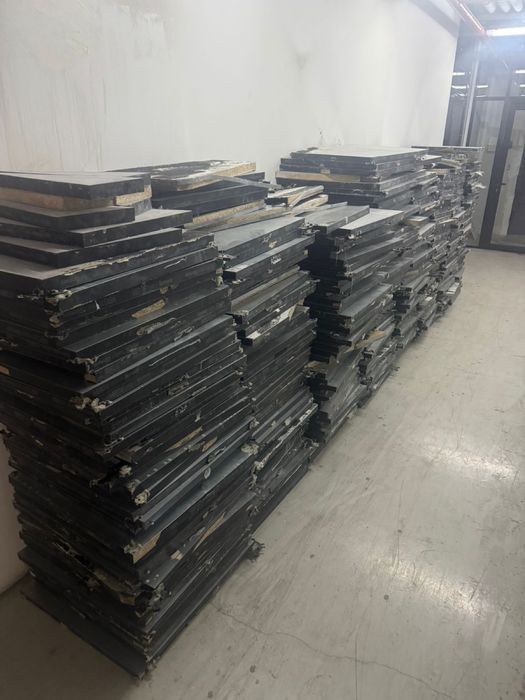 Продам б/у фальш пол Mero. 140кв м