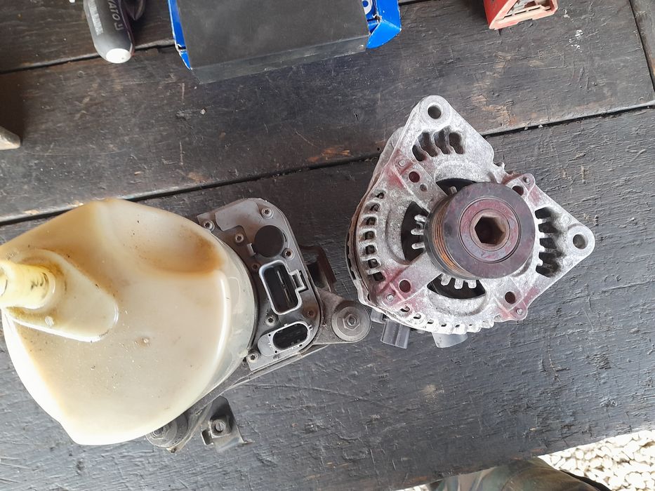 Alternator și pompa servo electrica volvo v 50 2005 2.0diesel