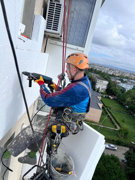Alpinisti utilitari / termoizolatii/ toaletare copaci