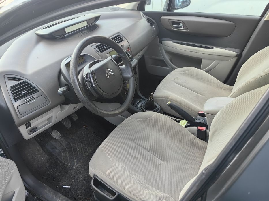 Ситроен Ц4 1.6 хди Citroen C4 1.6 Hdi На части!