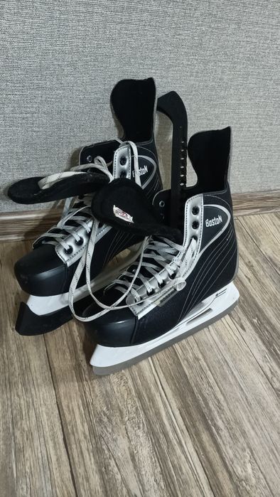 Продам коньки, 43 размер