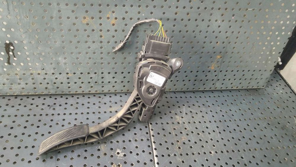 Pedala acceleratie 1.4 tdci ford fiesta 6 cb1 ccn 8v219f836aa 6pv00951700