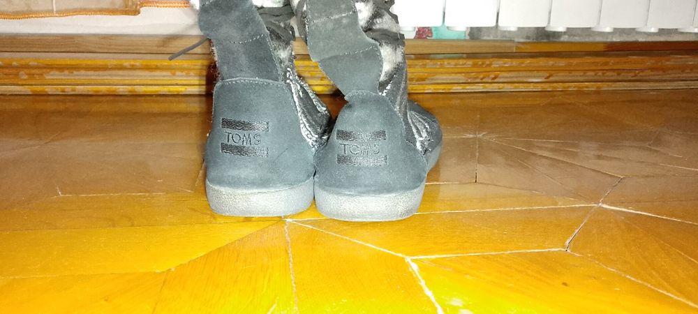 Тoms утеплённые сапоги.