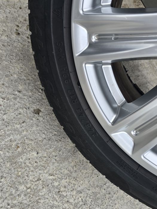 1 Брой 245/45/17 Pirelli 6mm