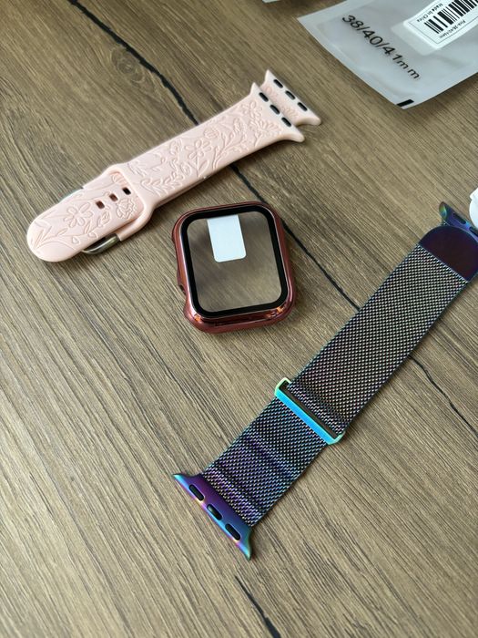 Протектор и две каишки за iwatch se