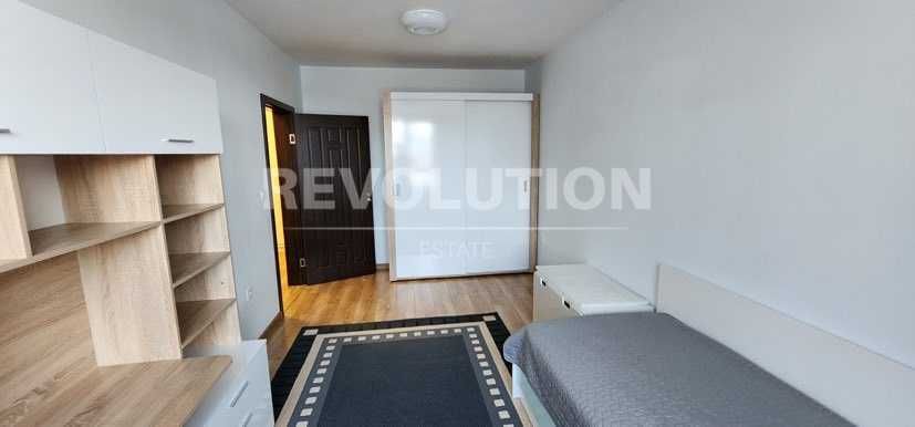 ПРОСТОРЕН тристаен апартамент в района на Лятно кино Тракия!