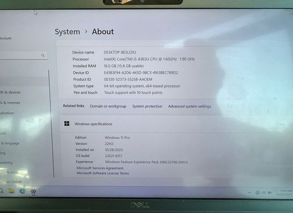 Vand Laptop Dell Latitude 7400 (Intel i5, 16GB RAM) functional