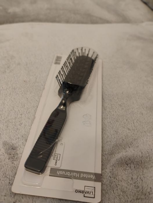 Perie pentru tapițerii și perie pentru uscătorul de par. NOI