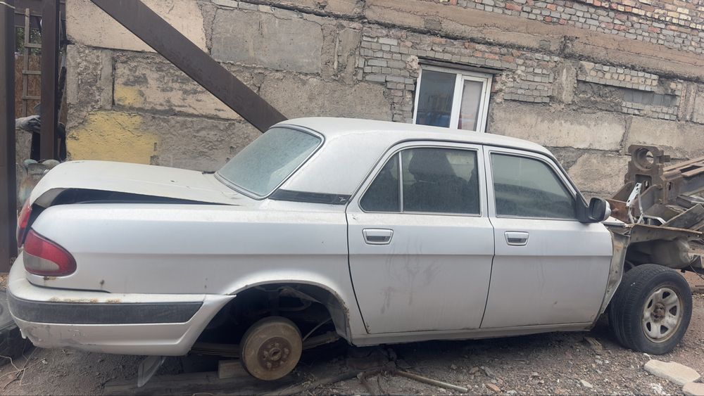 Продается волга на запчасти