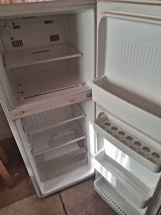 Продам холодильник LG на з/ч