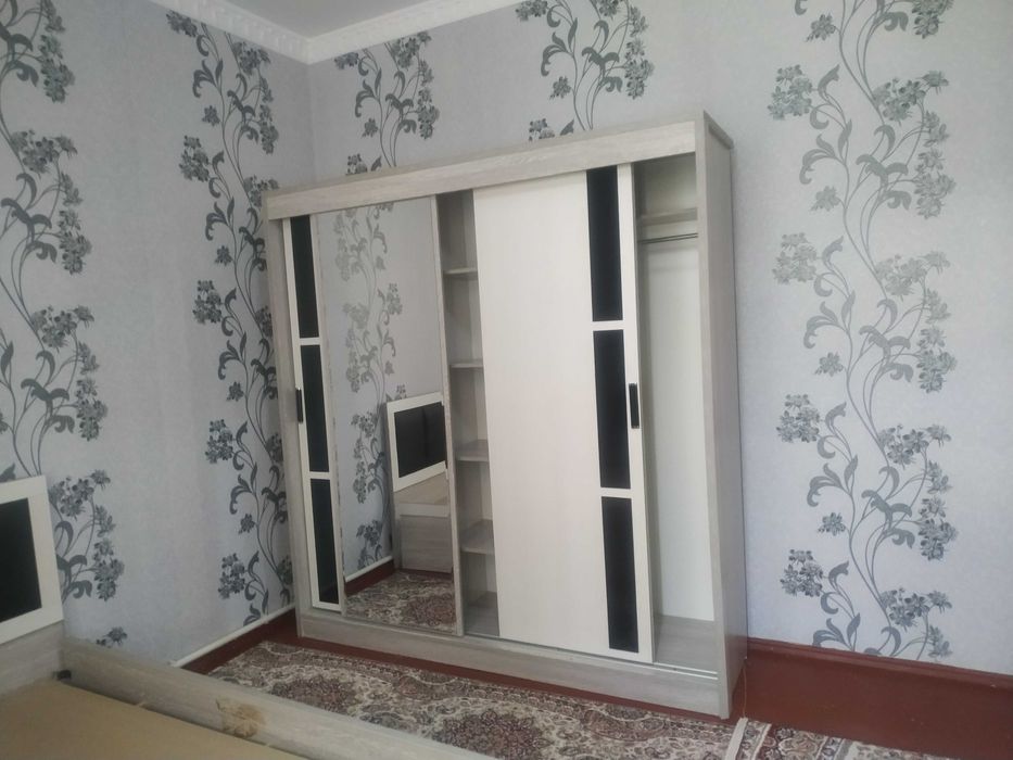 Spalniy mebel Deyarli yangi 2 oy iwlatilgan. Bironta qirlgan joyi yoq