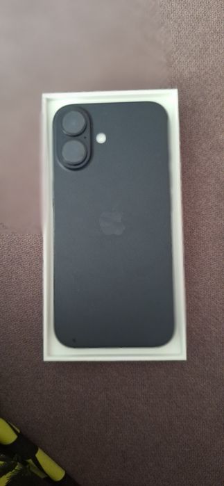 Продам Iphone 16