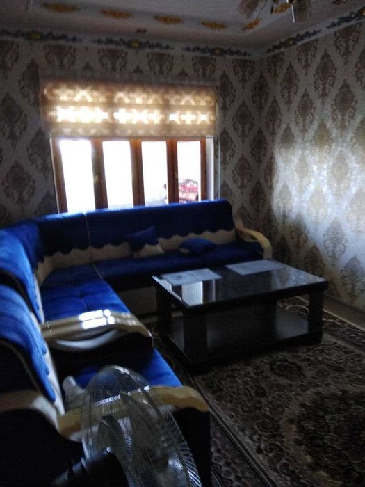 Продаётся  2-х ком.квартира  Чиланзар 25-квартал