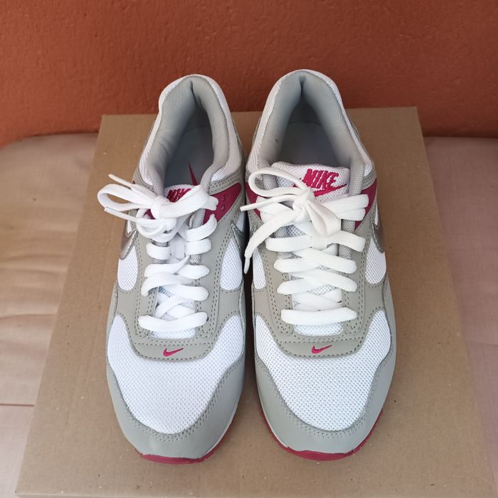 Дамски маратонки Nike Air