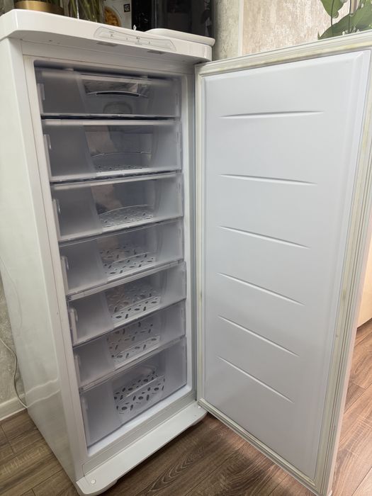 Морозильная камера Бирюса 6 ящиков