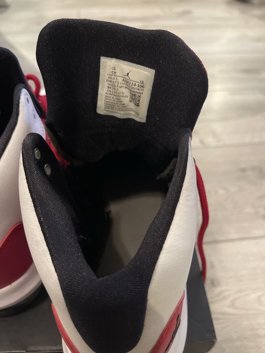 Nike AIR Jordan Max Aura white gym red