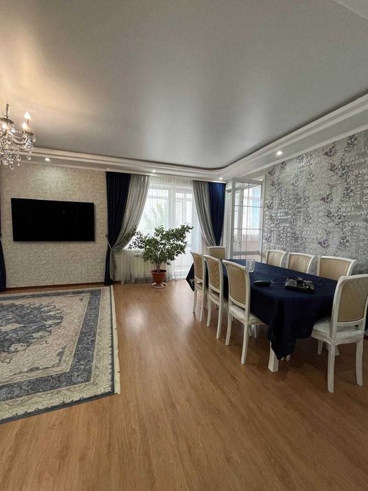 Продажа 3-комнатной квартиры  в центре города