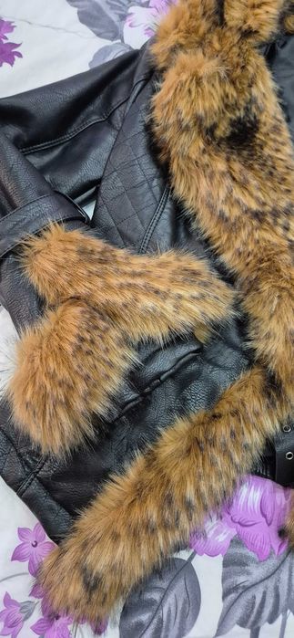 Зимно яке черно еко кожа еко пух. Ново, размер М Цена 150 лв.