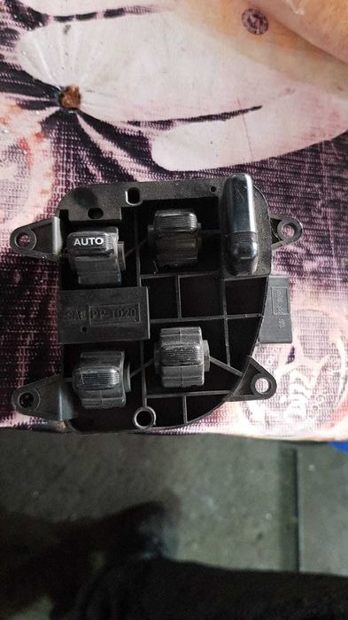 Стеклоподъемник на субару