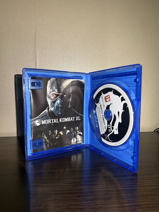 PS 4 PRO| В подарок 2 джостика, 2 диска, шнуры и зарядка