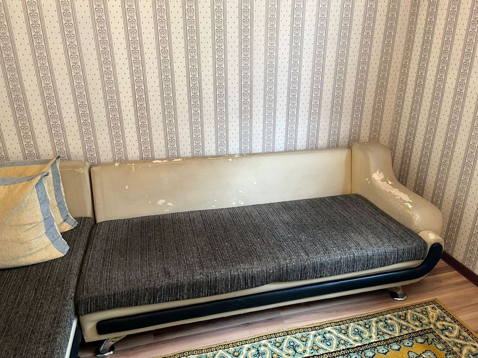 Диван угловой бу