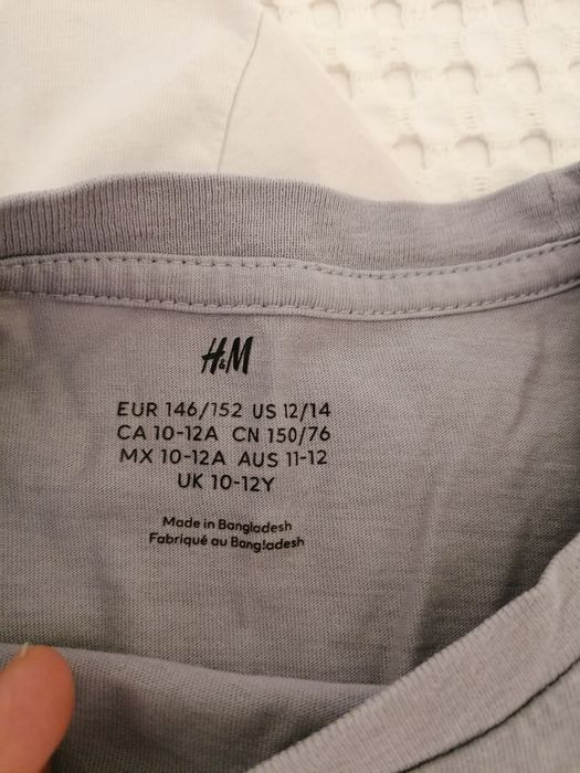 Тениски в много добро състояние за момче.