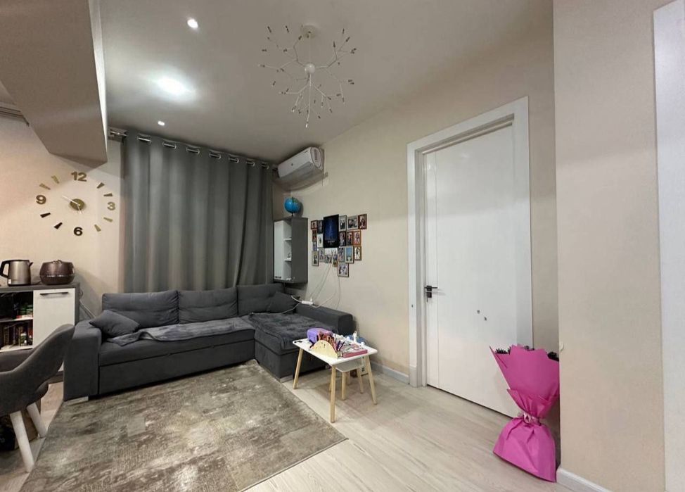 Новостройка на Нукусская 3/6/6 общ пл 78м  Евро с обстановкой