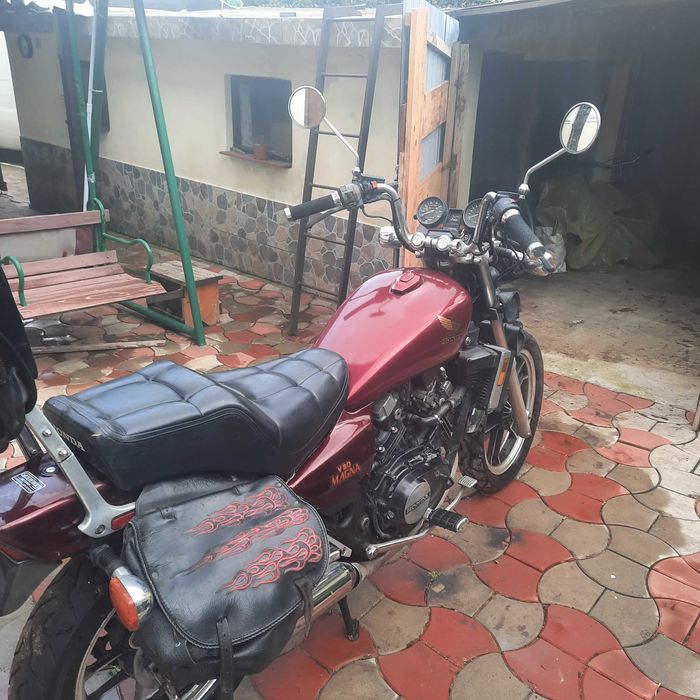 Vand Honda Magna Vf 500
