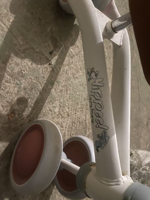 Продам самокат детьский