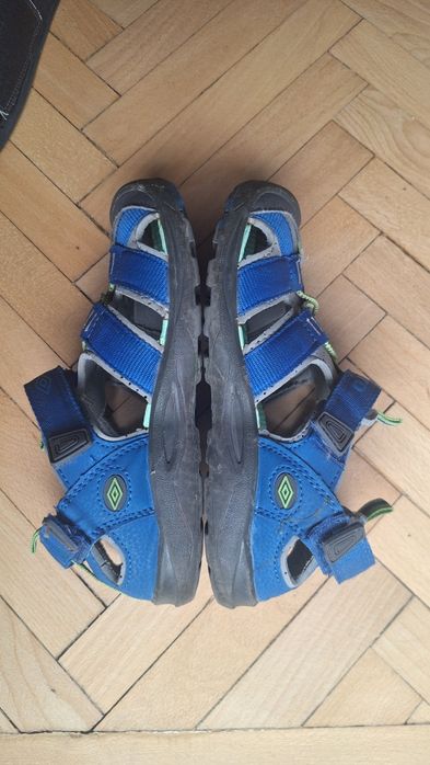 Sandale Umbro, marime 34, 23cm