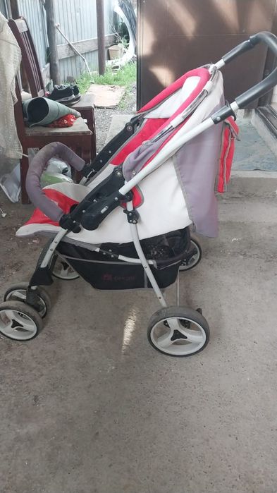 Продам детскую коляску