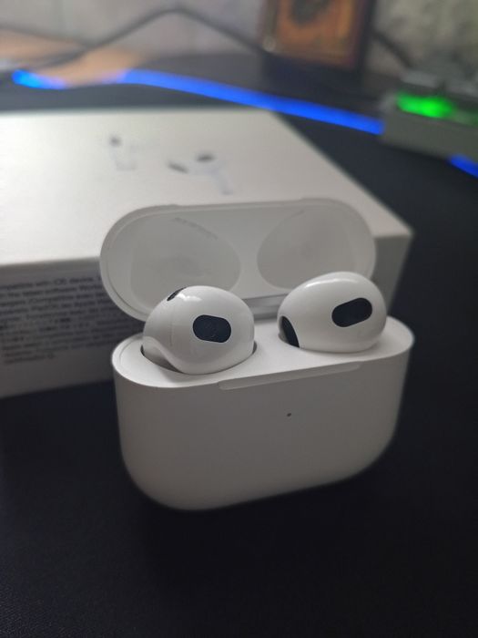 Căști  AirPods (generația a3-a)