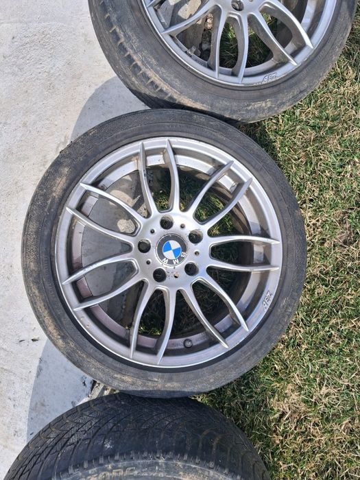 Vând jante BMW  .