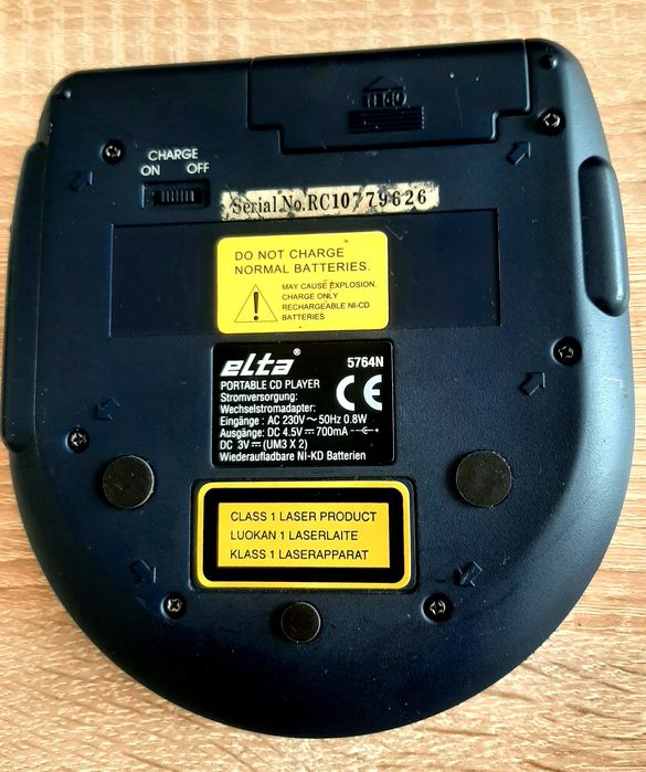 Компакт диск плейър ,за ремонт или части