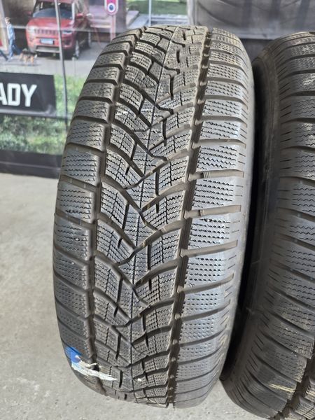 235/65/17 DUNLOP 4бр