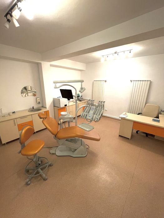 Cabinet medical complet echipat-disponibil la norma